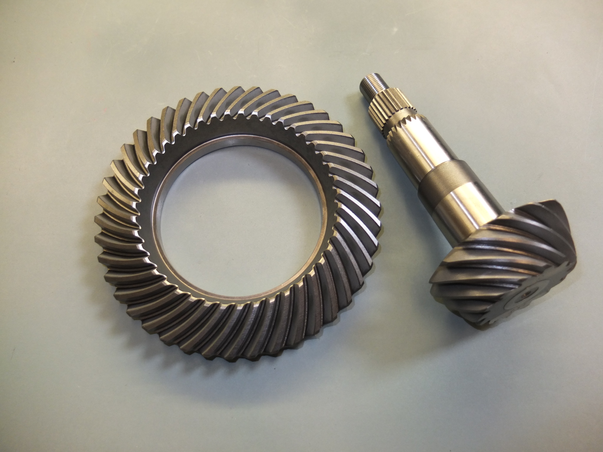 RV8 Crown Wheel and Pinion 3.3 MG V8 and MG RV8 car parts