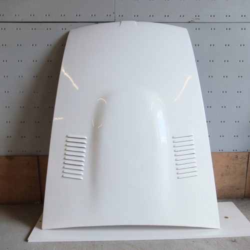 RV8 Fibreglass Bonnet ( Louvered )
