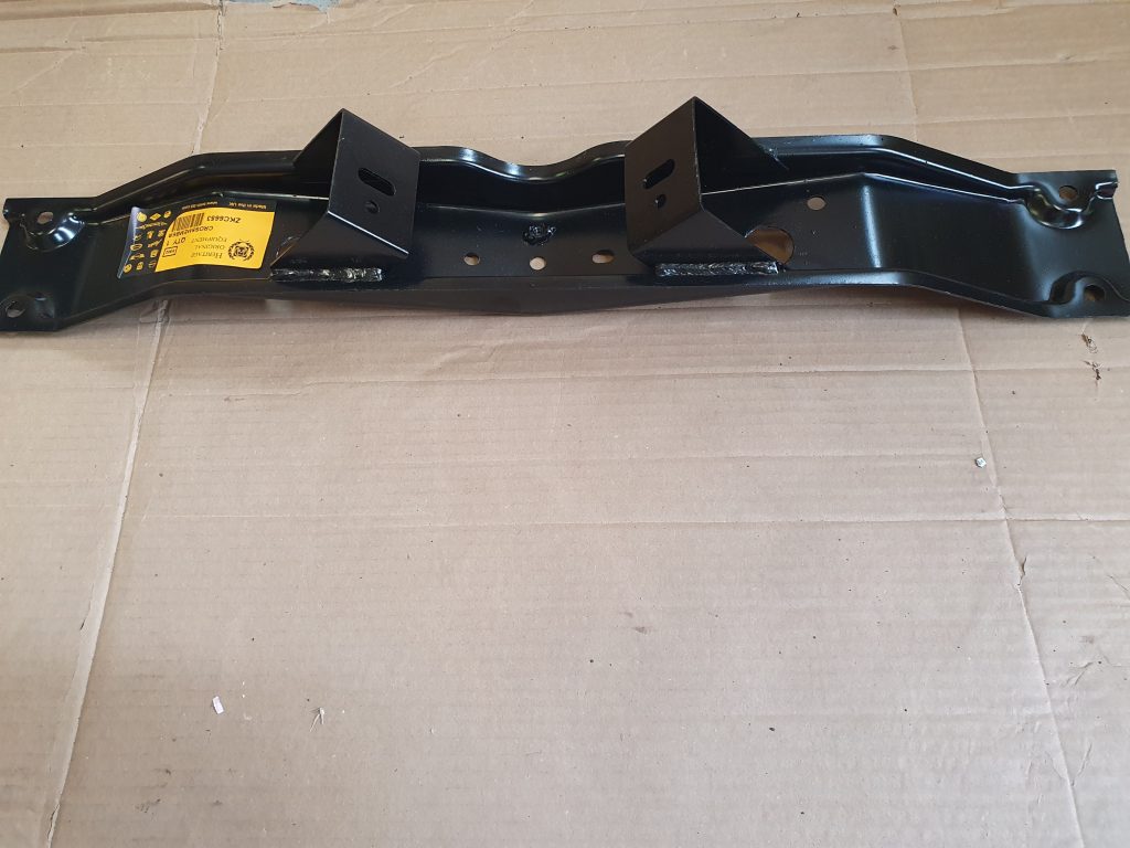 RV8 gear box cross member